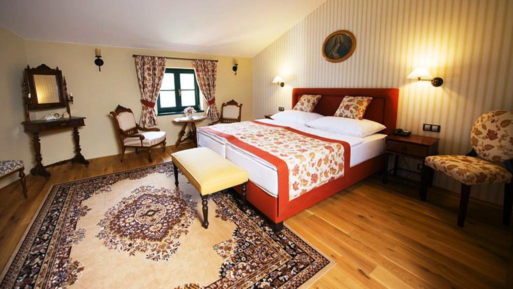 Boutique Hotel Pri Mlyne Lozorno Room photo