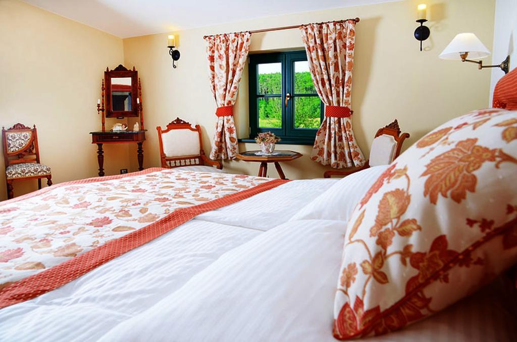 Boutique Hotel Pri Mlyne Lozorno Room photo